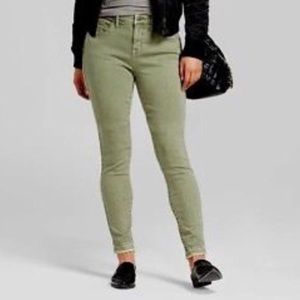 Mossimo SGene curvy-skinny olive colored jeans